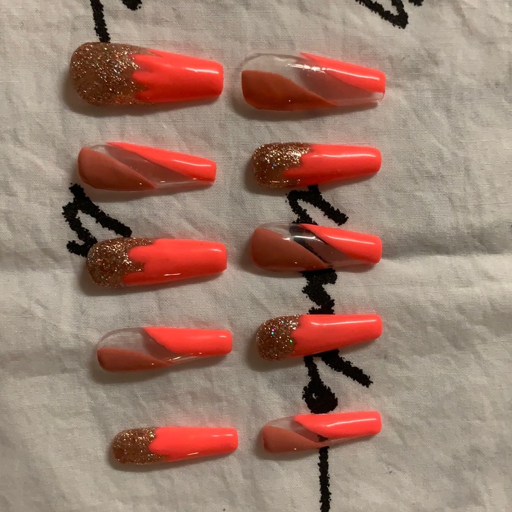 Ice cream inspired false nails